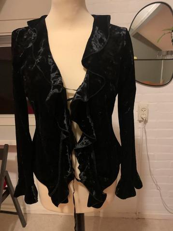 Kerst? Fluwele blouse met roesels beschikbaar voor biedingen