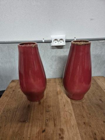 PTMD vazen bordeauxrood vaas beschikbaar voor biedingen