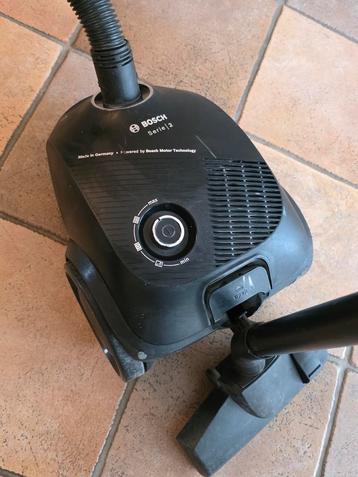 Bosch Serie 2 Stofzuiger - 600W beschikbaar voor biedingen
