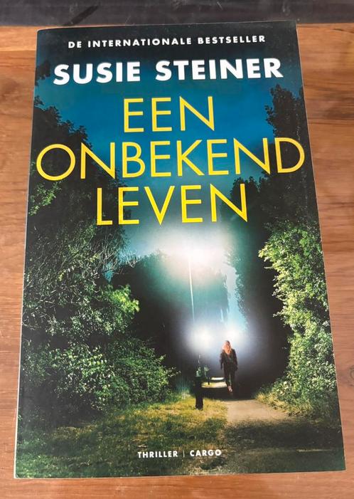 Susie Steiner - Een onbekend leven, Boeken, Thrillers, Zo goed als nieuw, Nederland, Ophalen of Verzenden
