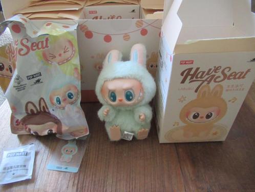Labubu Have A Seat HAS collectie V2 - QUQU / Pop Mart, nieuw, Verzamelen, Poppetjes en Figuurtjes, Nieuw, Ophalen of Verzenden