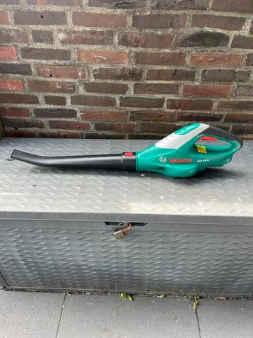 Nog als nieuw, bladblazer Bosch ALB 18 Li. Alleen ophalen!! beschikbaar voor biedingen