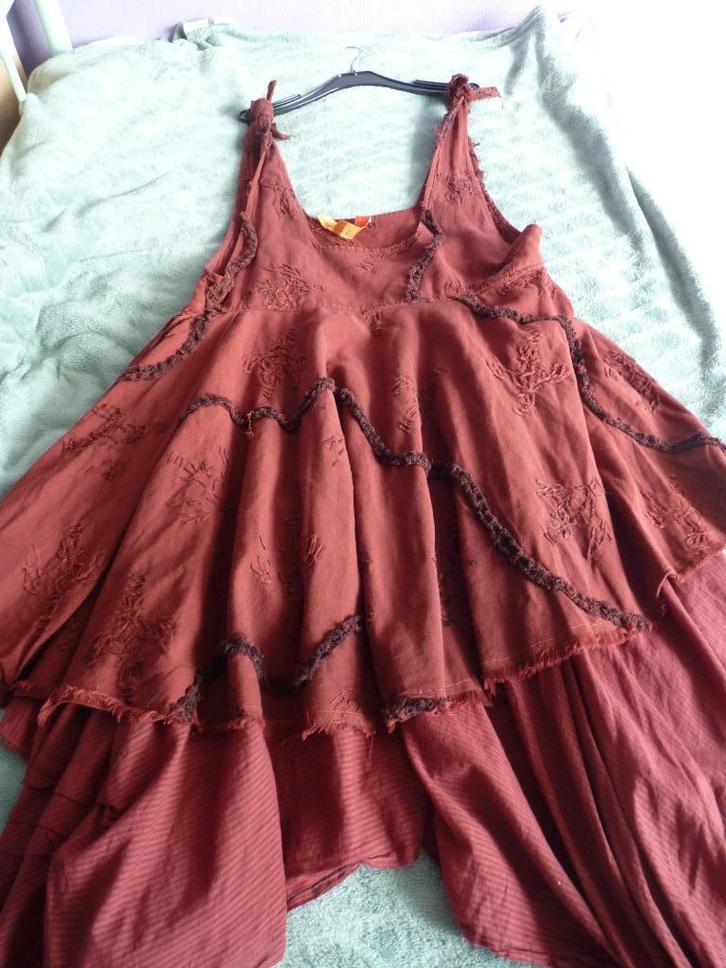 EWA I WALLA jurk mt.L, Kleding | Dames, Jurken, Zo goed als nieuw, Maat 38/40 (M), Rood, Onder de knie, Verzenden