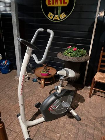 Flow fitness home trainer beschikbaar voor biedingen