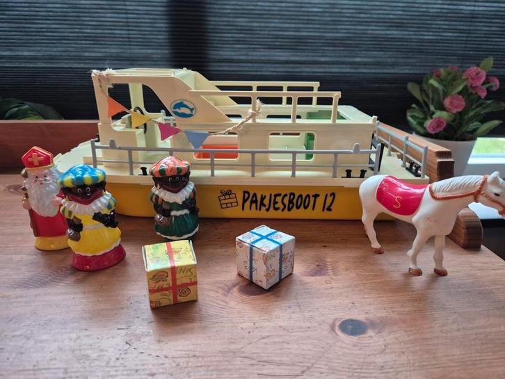 Sinterklaas pakjesboot met poppetjes, Diversen, Sinterklaas, Ophalen of Verzenden