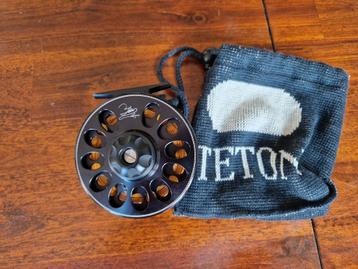 Teton 7 vliegvisreel beschikbaar voor biedingen