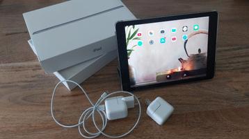 Apple iPad 6e gen. A1893 2018 32GB WiFi, doos,kabel,adapters beschikbaar voor biedingen