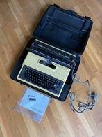 Triumph GABRIELE vintage typewriter. Rare Gadget !, Diversen, Typemachines, Ophalen of Verzenden, Gebruikt