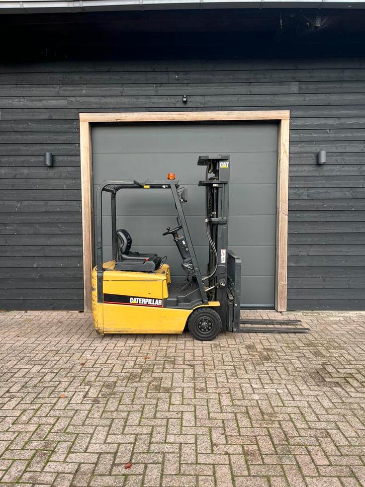 Caterpillar EP16KT | Triplex | Accu in nieuwstaat, Zakelijke goederen, Machines en Bouw | Heftrucks en Intern transport, Heftruck
