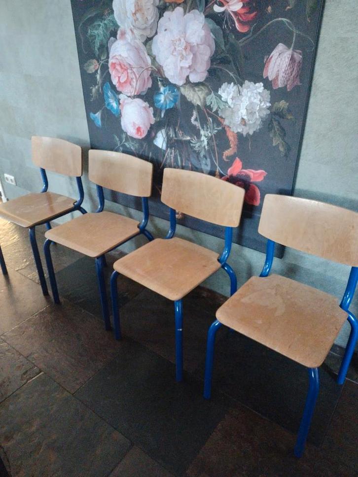 4 Retro Vintage Schoolstoelen - Blauwe Pootjes, Huis en Inrichting, Stoelen, Gebruikt, Vier, Hout, Metaal, Blauw, Ophalen