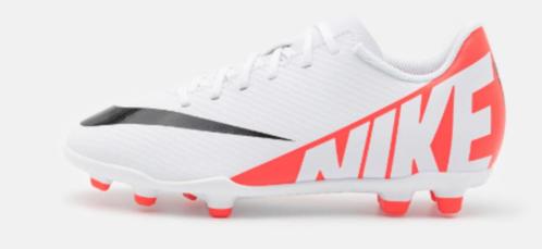 Nike Mercurial voetbalschoenen maat 33, Kinderen en Baby's, Kinderkleding | Schoenen en Sokken, Nieuw, Jongen, Ophalen of Verzenden