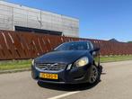 Volvo V60 T3 Start/Stop 150pk Kinetic, 4 cilinders, 150 pk, Blauw, Origineel Nederlands