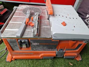 IQ Power Tools IQ228 Cyclone tegelzaagmachine 180mm – 2000W  beschikbaar voor biedingen