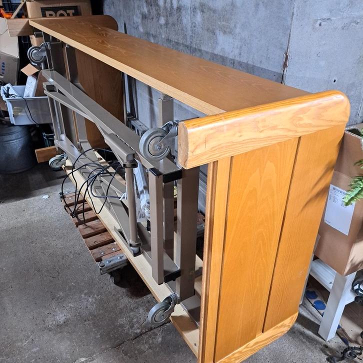 Hoog Laag Bed Elektrisch Verstelbaar 200x90cm, Huis en Inrichting, Slaapkamer | Bedden, Gebruikt, Eenpersoons, 90 cm, 200 cm, Hout