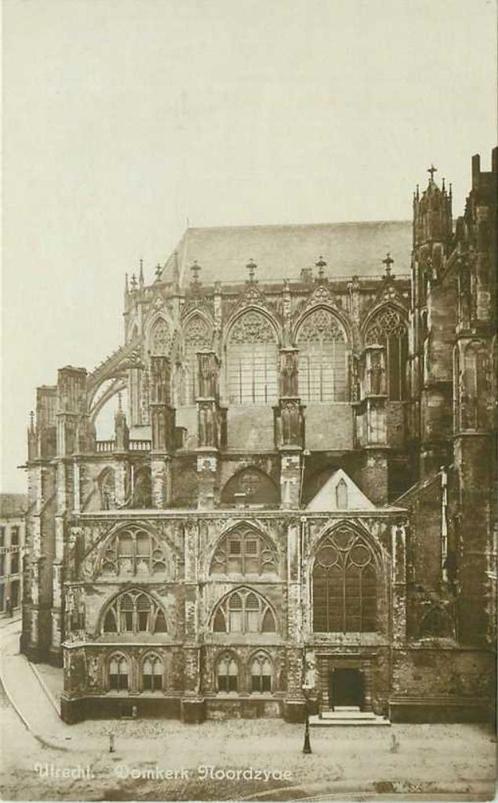 (300-104-023) Utrecht Domkerk Noordzijde, Verzamelen, Ansichtkaarten | Nederland, Utrecht, Verzenden
