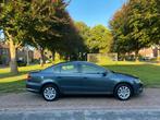 Volkswagen Passat 1.4 TSI 90KW 2011 Grijs, Voorwielaandrijving, Stof, 74 €/maand, 4 cilinders