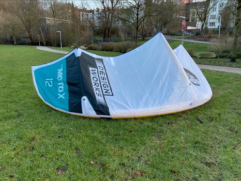 Cabrinha Moto X Design Works 12, Watersport en Boten, Kitesurfen, Zo goed als nieuw, Geen board, Ophalen of Verzenden