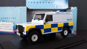 Land Rover Defender Police Northern Ireland 1:43 Corgi Pol beschikbaar voor biedingen