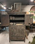 U ieke sobere antieke kast uit India, Ophalen