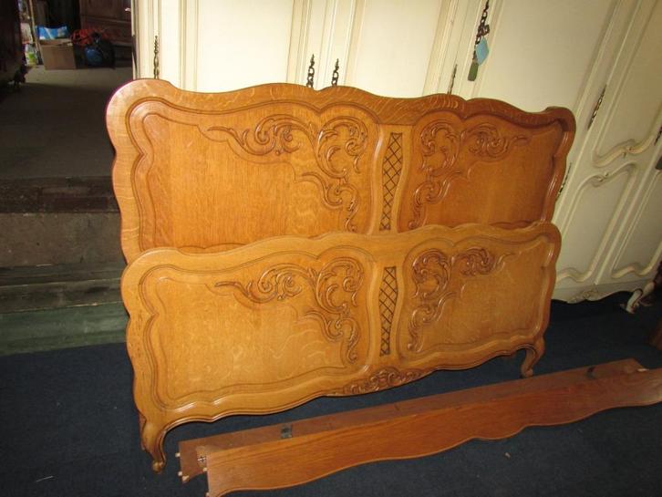 antiek 2 persoons eiken bed in queen anne stijl 100,00, Huis en Inrichting, Slaapkamer | Bedden, Zo goed als nieuw, Tweepersoons