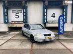 Hyundai Accent 1.3i Active Young ( AUT+AIRCO+NAP+NETTE AUTO), Auto's, Hyundai, Gebruikt, 4 cilinders, 1035 kg, 39 €/maand