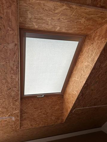 Fakro dakraam zonwering / rolgordijn 2 stuks 94x140 beschikbaar voor biedingen