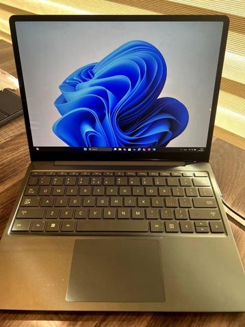 Microsoft Surface Laptop Go 2 (i5, 8GB, 256GB) – Goede staat beschikbaar voor biedingen