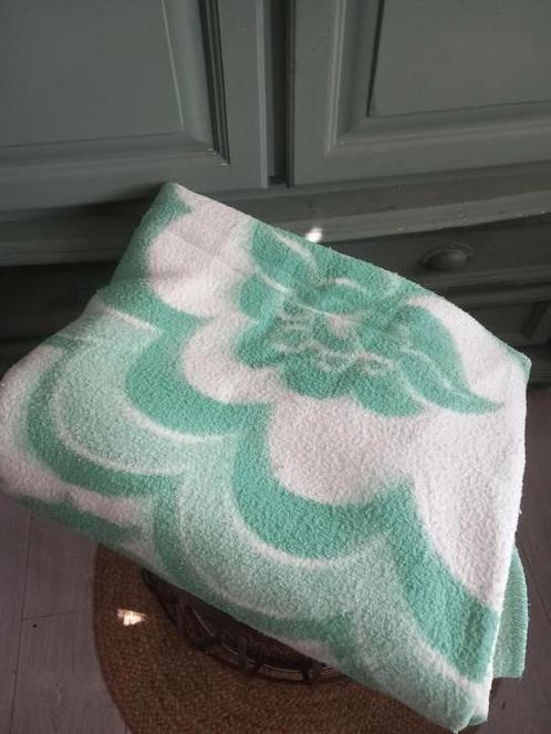 Vintage  retro deken 100% wol, Huis en Inrichting, Woonaccessoires | Plaids en Woondekens, Ophalen of Verzenden