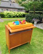 GERESERVEERD VOOR DAPHNE. RETRO VINTAGE COMMODE., Ophalen, Commode, Voetruimte