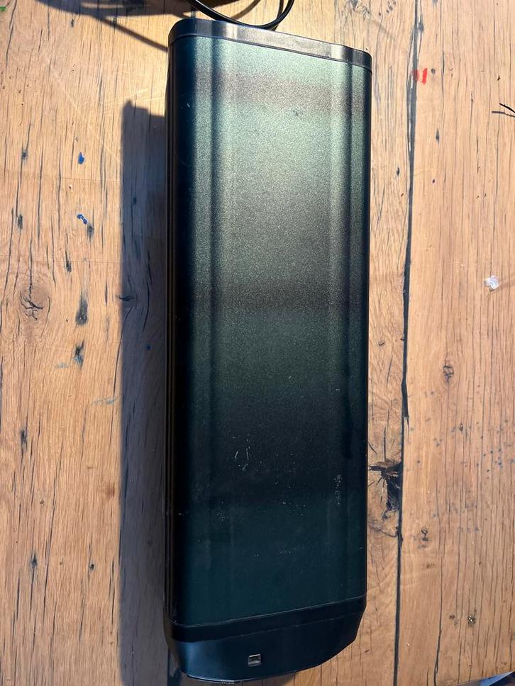 Stella 630Wh Accu + Lader - Gebruikt, Fietsen en Brommers, Fietsaccessoires | Fietsaccu's, Gebruikt, Ophalen of Verzenden