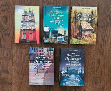 Het Ministerie van Oplossingen - Complete Serie 1-5 beschikbaar voor biedingen