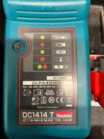 Makita oplader DC 1414T en 2 accu’s, Ophalen, Zo goed als nieuw