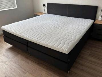 Auping XL King Size boxspring 200x200 helemaal als nieuw  beschikbaar voor biedingen
