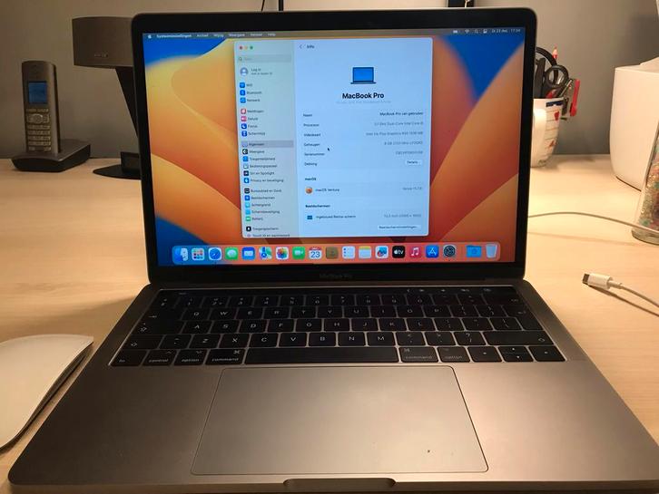 MacBook Pro met Magic Mouse en Oplader, Computers en Software, Apple Macbooks, Gebruikt, 13 inch, 3 tot 4 Ghz, 8 GB, Qwerty, Ophalen of Verzenden