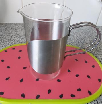 GLAZEN SCHENKKAN. STEEL FUNCTION.SCANDINAVISCH DESIGN. beschikbaar voor biedingen