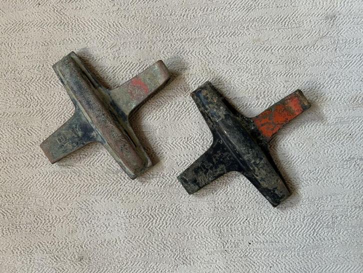 wo1 - Britse klemmen voor 18 pounder hulzen, Verzamelen, Militaria | Algemeen, Landmacht, Hulzen of Bodemvondsten, Engeland, Ophalen of Verzenden