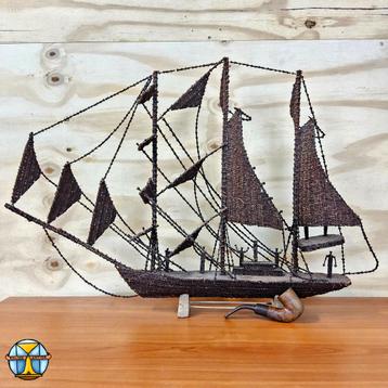 Antieke Indonesisch model schip gemaakt van kruidnagel L73cm beschikbaar voor biedingen