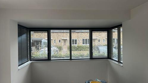 Luxe zwarte Luxaflex shutters – topkwaliteit - raambekleding, Doe-het-zelf en Verbouw, Deuren en Horren, Zo goed als nieuw, Binnendeur