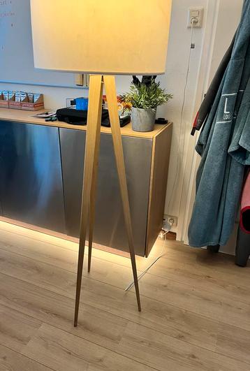 Zuiver Tripod Vloerlamp Wit beschikbaar voor biedingen