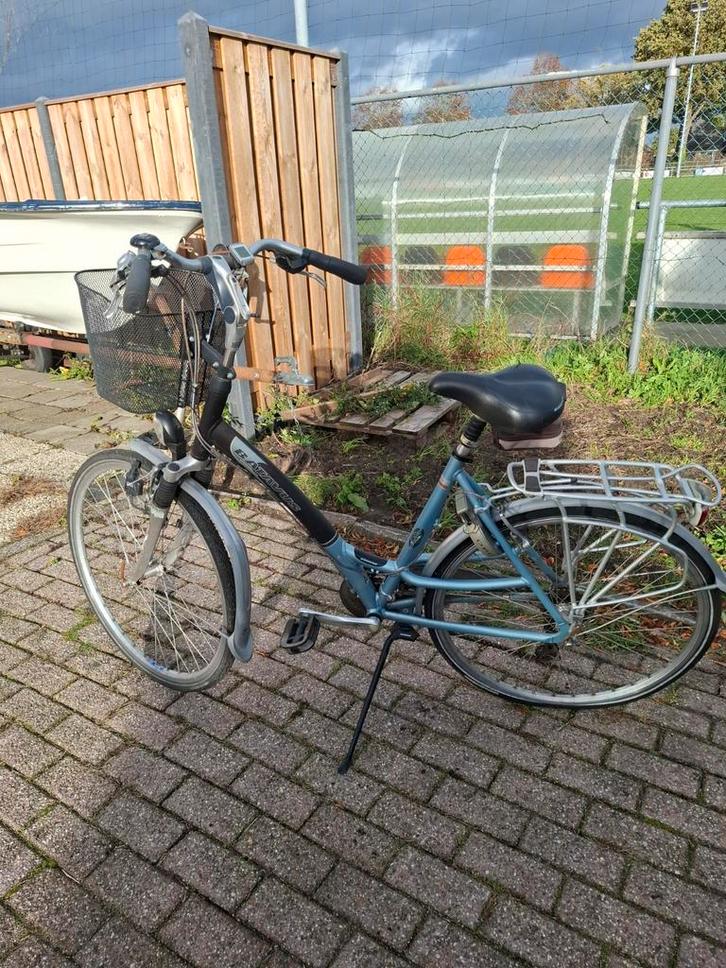 Batavus damesfiets met mand, Fietsen en Brommers, Fietsen | Dames | Damesfietsen, Gebruikt, Gazelle, Versnellingen, 53 tot 56 cm