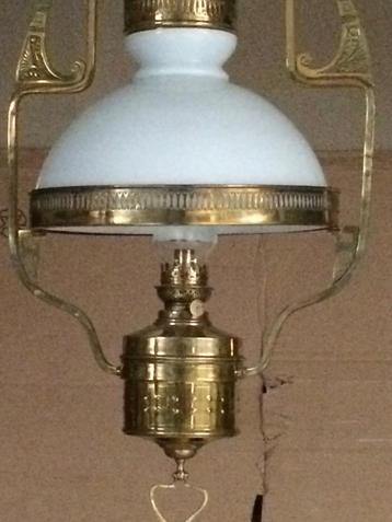 originele olielamp beschikbaar voor biedingen