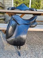 DK dressuurzadel 17,5 inch wol gevuld, Dieren en Toebehoren, Ophalen of Verzenden, Zo goed als nieuw, Dressuur