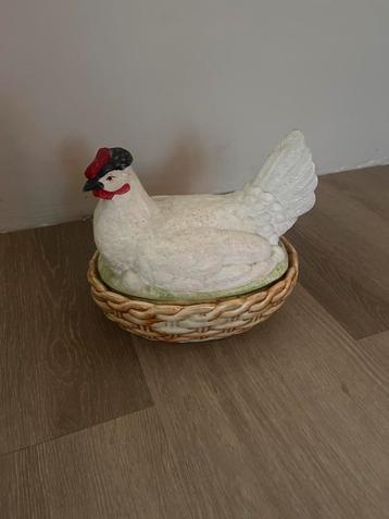 Vintage Keramische Kip op Nest terrine beschikbaar voor biedingen