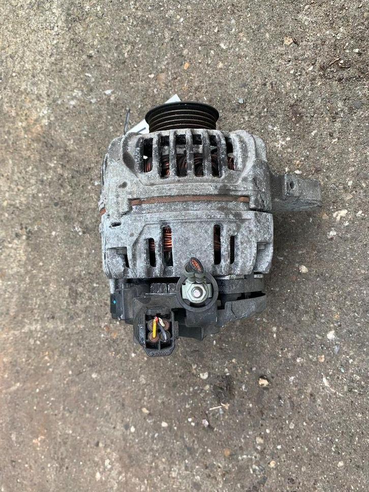 Dynamo Toyota corolla bouwjaar 2006., Auto-onderdelen, Motor en Toebehoren, Toyota, Gebruikt, Ophalen of Verzenden