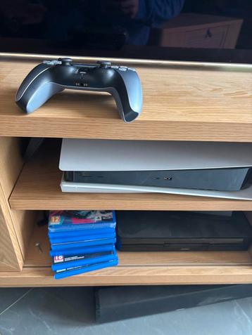 PS5 Disk Editie + 7 Games en cotroller beschikbaar voor biedingen