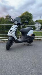 Zip 80cc 2017 brom, Fietsen en Brommers, Scooters | Piaggio, Ophalen, Gebruikt, Maximaal 45 km/u, Zip