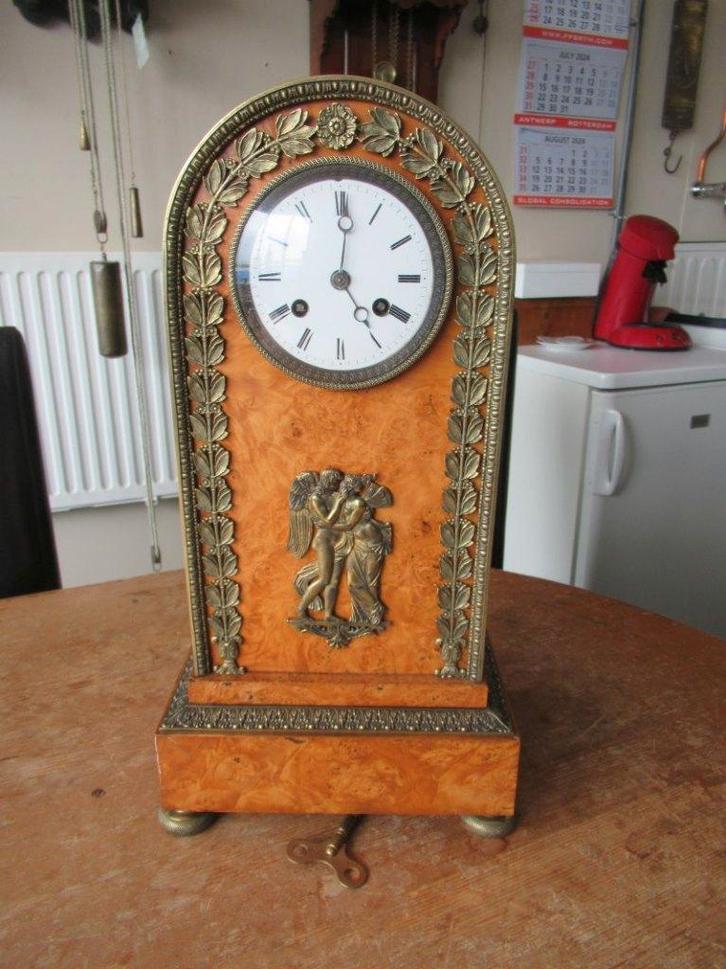 Oer 11271 ANTIEKE zuil pendule met touwtje uurwerk, Antiek en Kunst, Antiek | Klokken, Ophalen