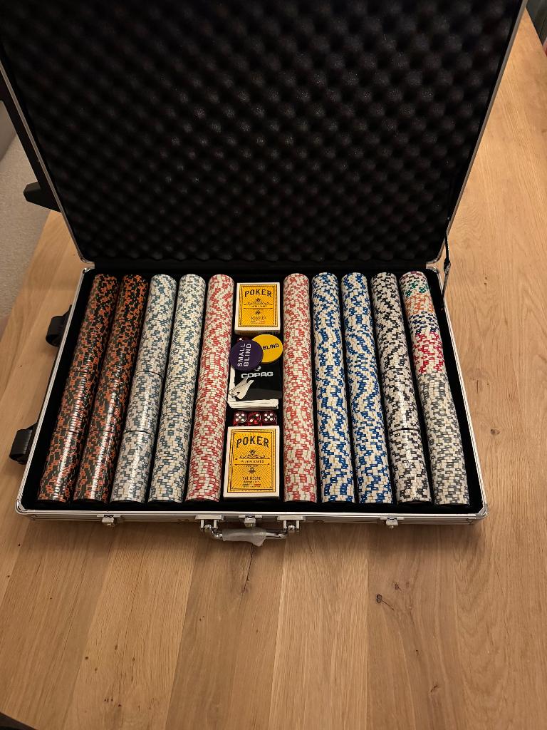 Poker, pokerset 1000 euro opdruk, Vijf spelers of meer, Ophalen of Verzenden, Nieuw