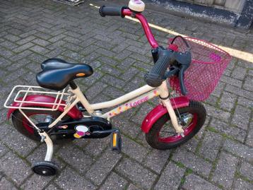 Leuke meisjesfiets - Loekie beschikbaar voor biedingen