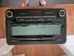 Originele autoradio uit een volkswagen golf uit 2010, Ophalen of Verzenden, Zo goed als nieuw